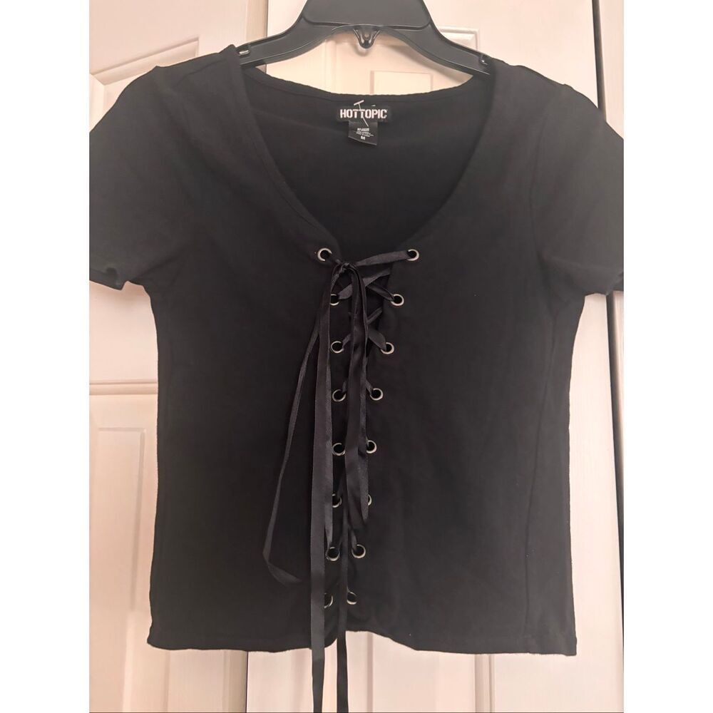 Hot Topic Lace Up Crop Top - Picture 2 of 4